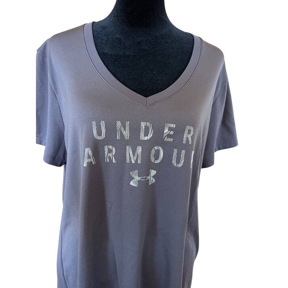 Under Armour, HEAT GEAR, Loose, plum V-neck short sleeve T-shirt, women's XL